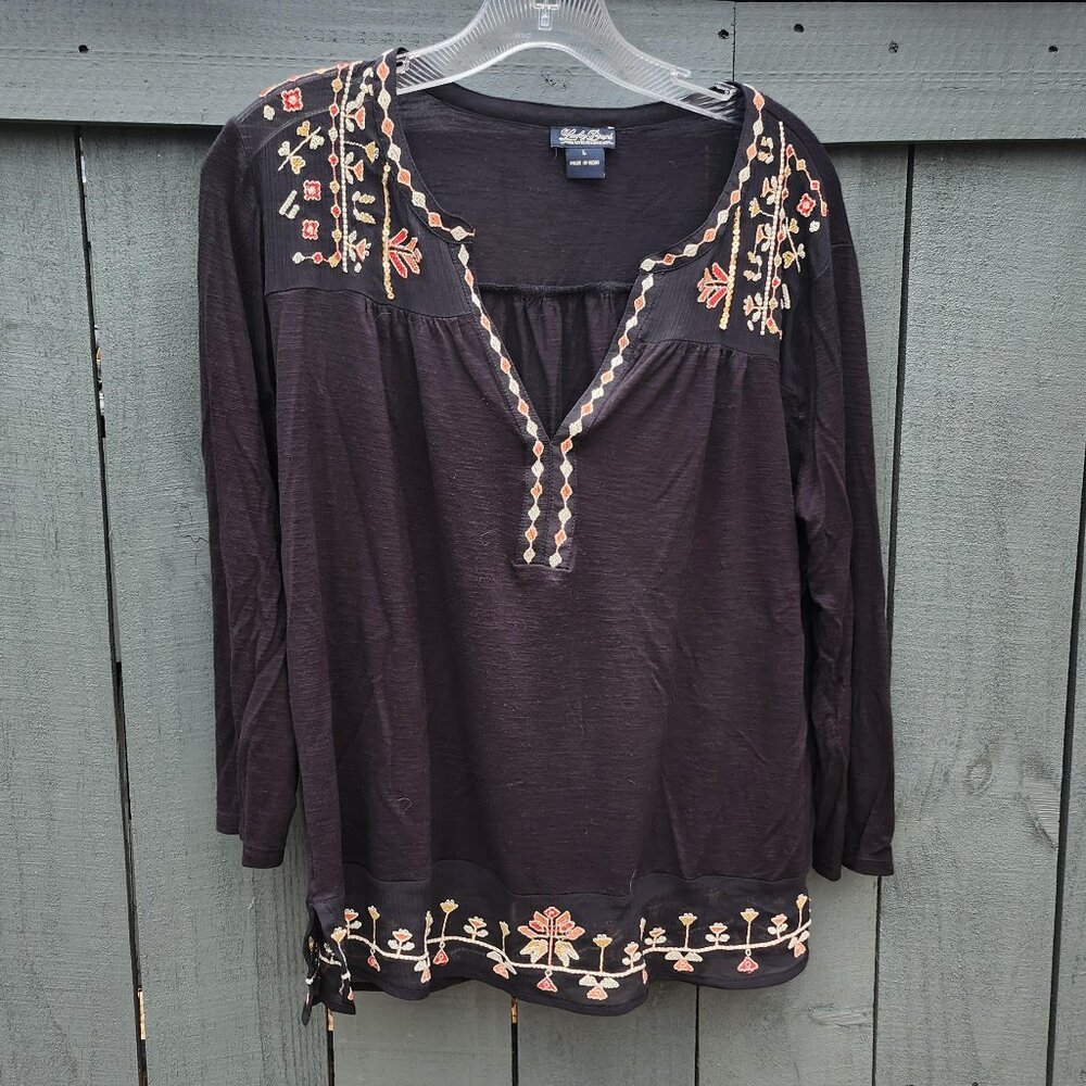 LUCKY BRAND BLACK DEEP V TEE SIZE LARGE